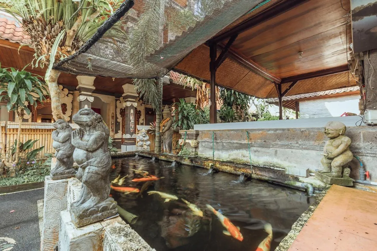 Suarsena Ubud Indonesien
