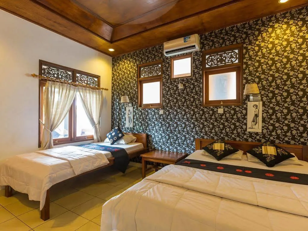 Hotel Suarsena Ubud 2*,