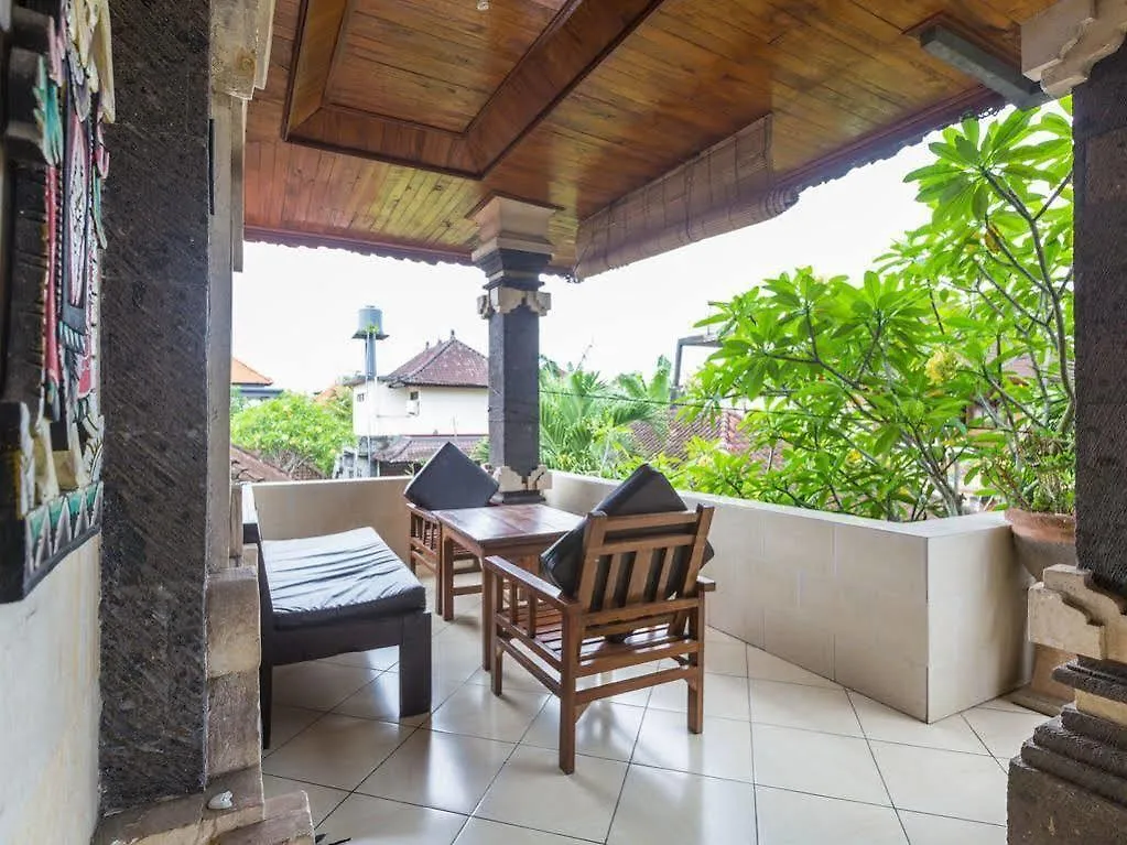 Hotel Suarsena Ubud 2*,