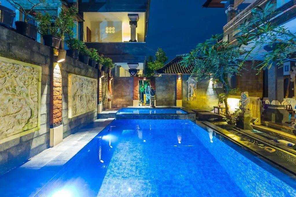 Pensión Hotel Suarsena Ubud